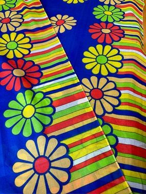 Vintage 1960s POP ART FLORAL Fabric Remnant MCM 60s Red Blue Yellow 3.2 YARDS